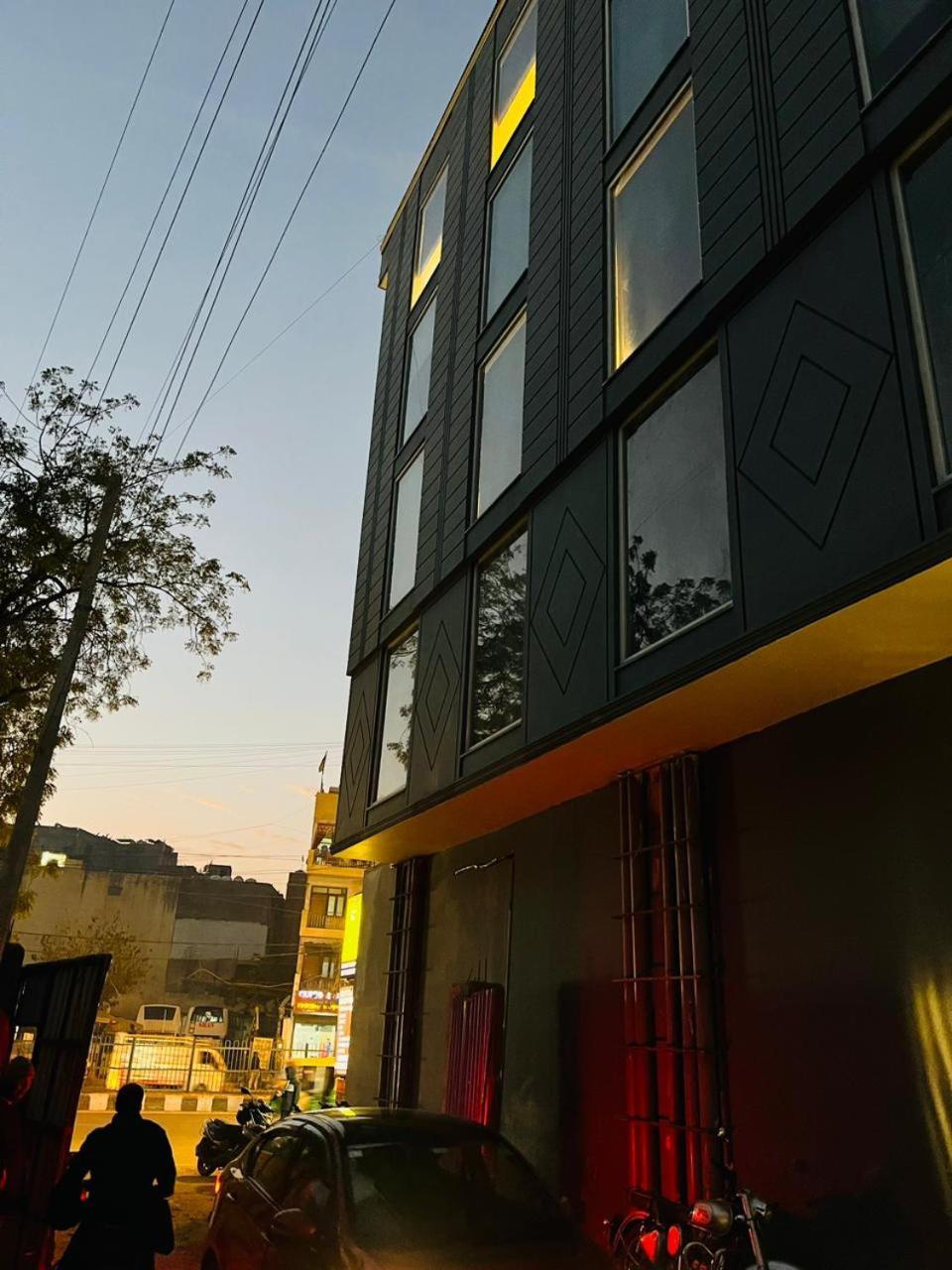 Hotel Riverb New Delhi Extérieur photo