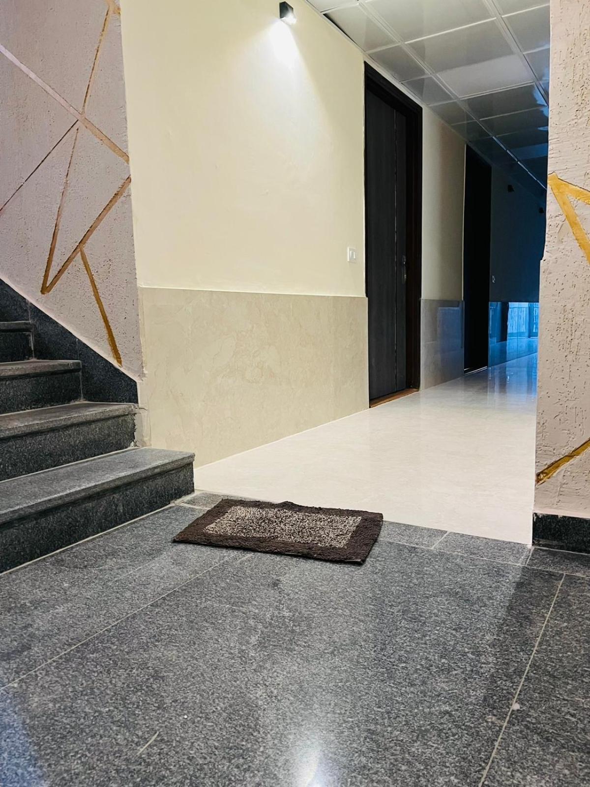 Hotel Riverb New Delhi Extérieur photo